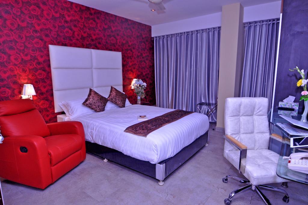 Contemporary Heights Hotel And Apartments Dakka Oda fotoğraf
